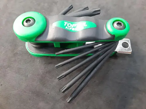 Набор складной ключей TORX: T9-T40 (материал CRV-6150) TOPTUL AIFB0801